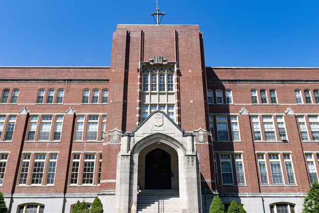 Academy Of Notre Dame welcomes current and prospective students.