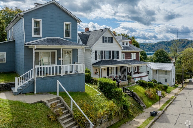It's common for homes to have steep stairs leading to the front door in Freeport.