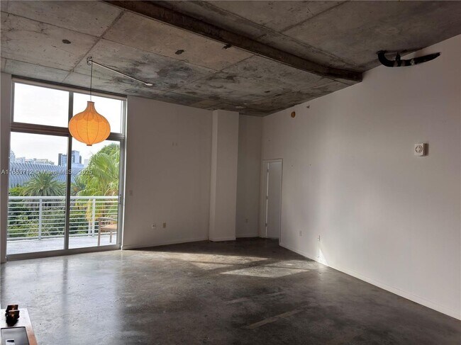 The Meridian Condo, Miami Beach, FL 33139 - photo 2