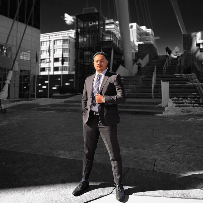 Agent Photo