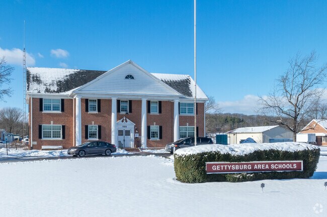 The city is served by Gettysburg Area School District, which Niche awards an overall B+.