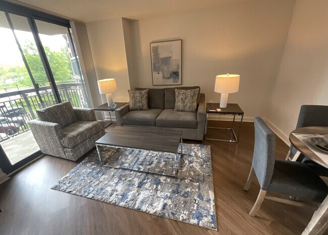 1500 S Hayes St unit ID1262306P, Arlington, VA 22202 - photo 2