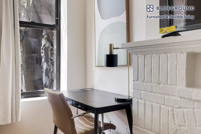 26 Jane St unit FL2-ID1933, New York, NY 10014 - photo 3