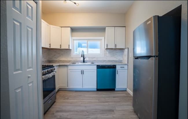 619 W 7th St, Pueblo, CO 81003 - photo 2