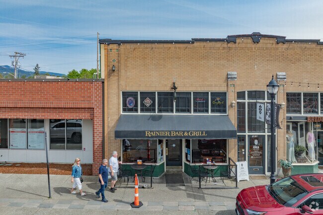 Grab dinner and drinks in Enumclaw at Rainier Bar and Grill near Veazie.