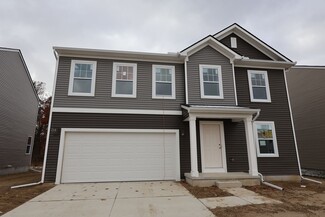 437 Hidden River W, Holly, MI 48442