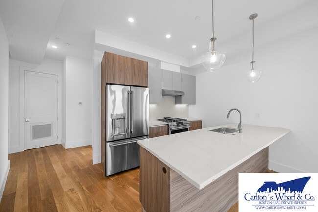 218 Old Colony Ave unit 401, Boston, MA 02127 - photo 3