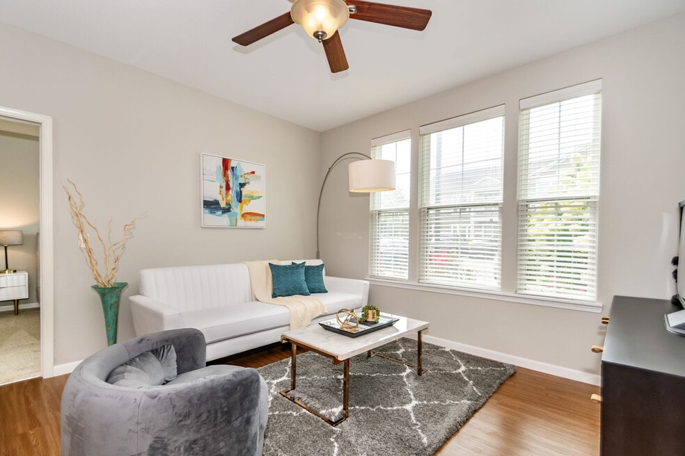 Enclave at 127th Apartments, Plainfield, IL 60585 - photo 1