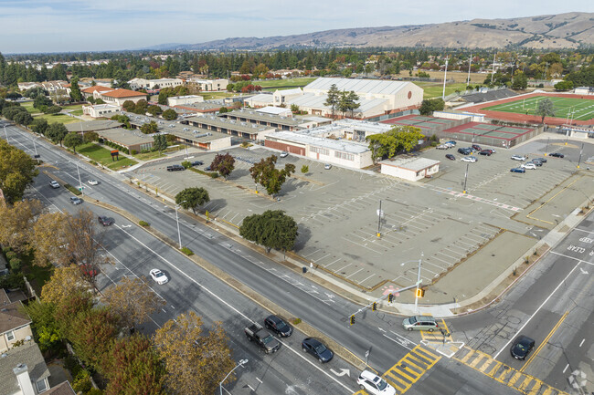 Washington High School is located in Fremont, California.