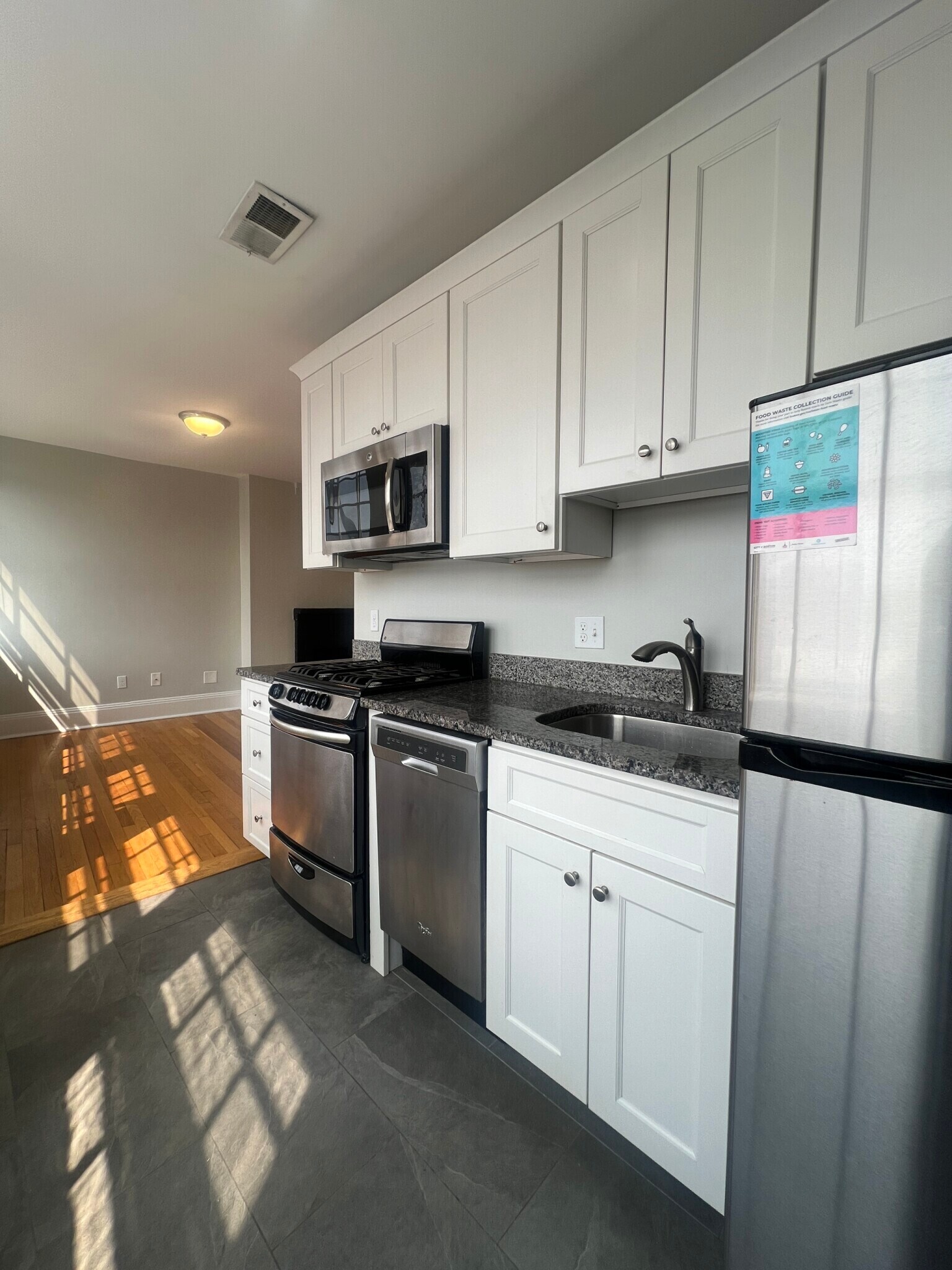 62 W Cedar St unit 4, Boston, MA 02114 - photo 1