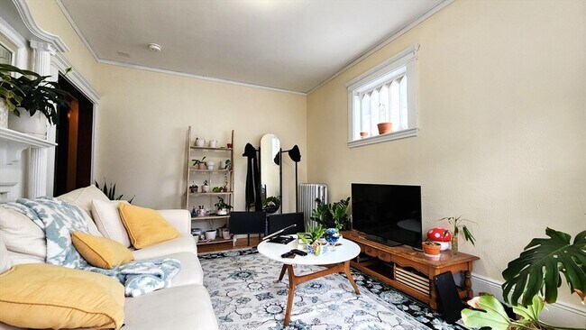 6 Newton St unit 2, Cambridge, MA 02139 - photo 2