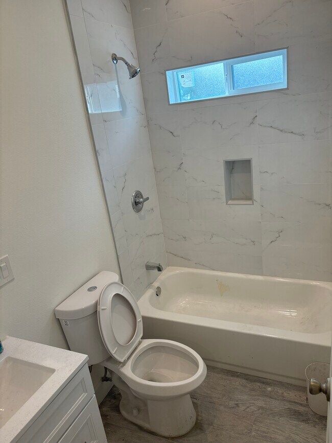 9740 Pacific Ave, Anaheim, CA 92804 - photo 5