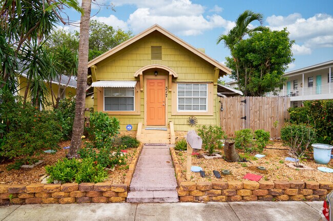 Colorful homes dot the streets of Mango Groves.