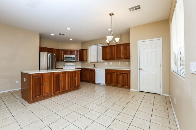 9383 W Cordes Rd, Tolleson, AZ 85353 - photo 7