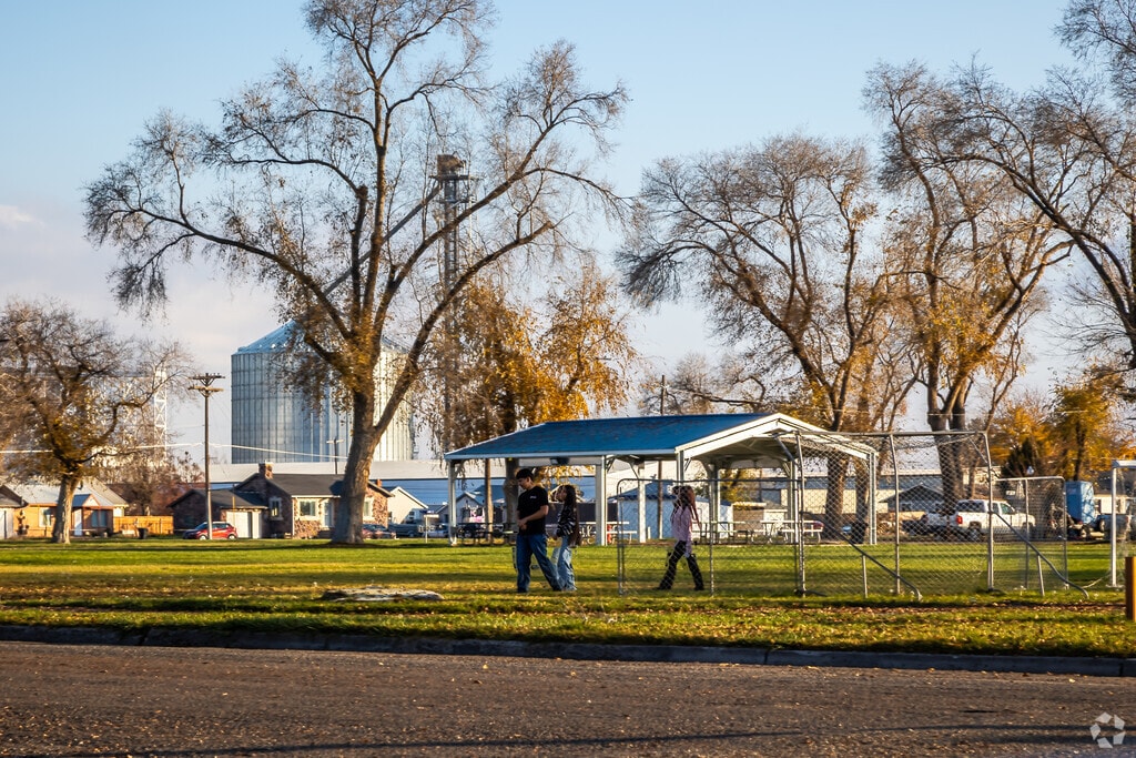 South Park in Nyssa offers trails for casual walks and gatherings.