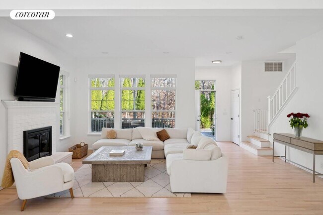 5 van Scoys Path E, East Hampton, NY 11937 - photo 7