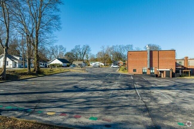 Horace O. Porter School has ample parking for students and teachers in Columbia.