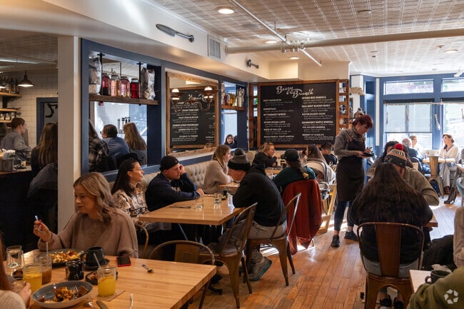 The Farmer's Daughter is an incredibly popular brunch spot for residents.