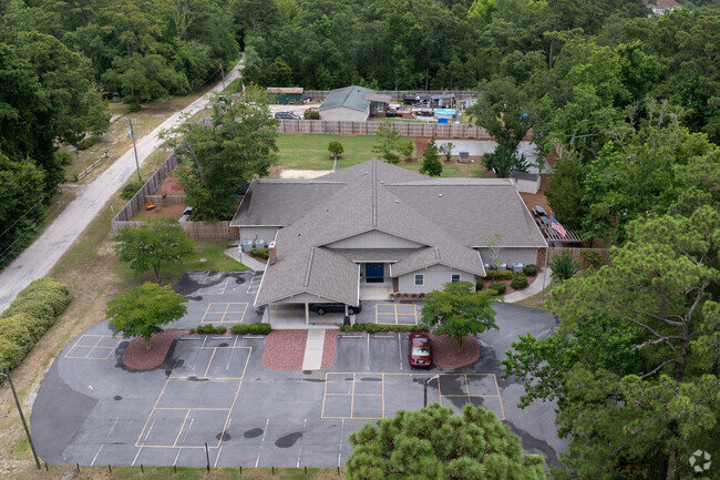 The Wilmington Academy of Arts and Sciences serves gifted students in grades 4–8 in Wilmington.