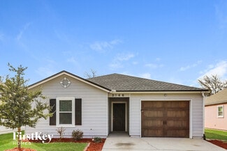 3046 Wavering Ln, Middleburg, FL 32068