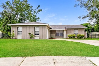 8379 Locke Ct, Jacksonville, FL 32244