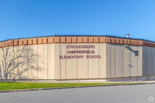 Stroudsburg Intermediate Elementary School Public School in Arlington Heights, Stroudsburg, PA.