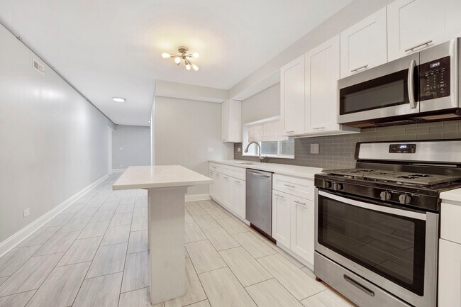 2107 W Huron St unit G, Chicago, IL 60612 - photo 6