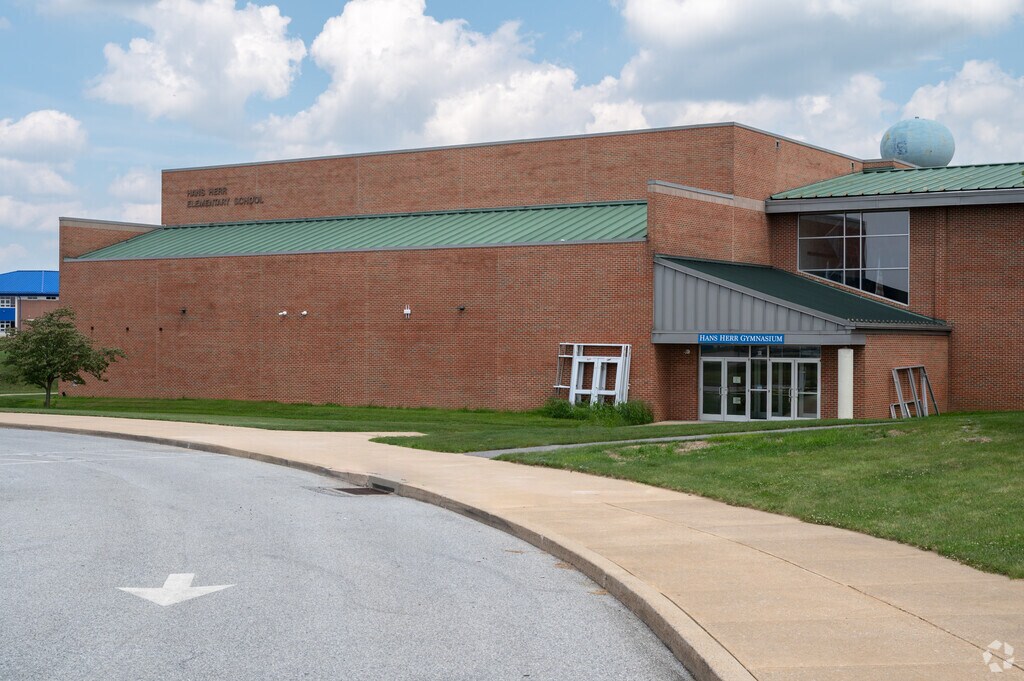 Hans Herr Elementary School, Lampeter PA Rankings & Reviews