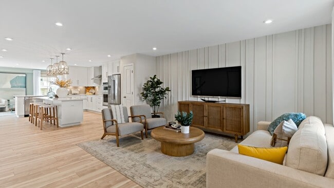 1570 Warm Spring Rd unit 38492784, Chambersburg, PA 17202 - photo 2