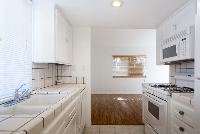 539 Venice Way unit 1, Venice, CA 90291 - photo 7