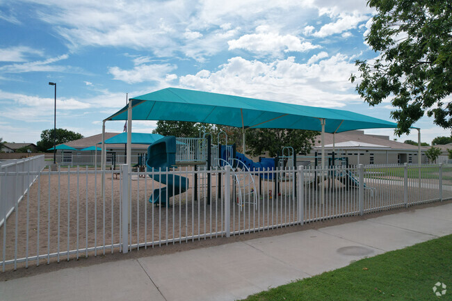 Settler's Point Elementary in Gilbert provides a large play area for its students.