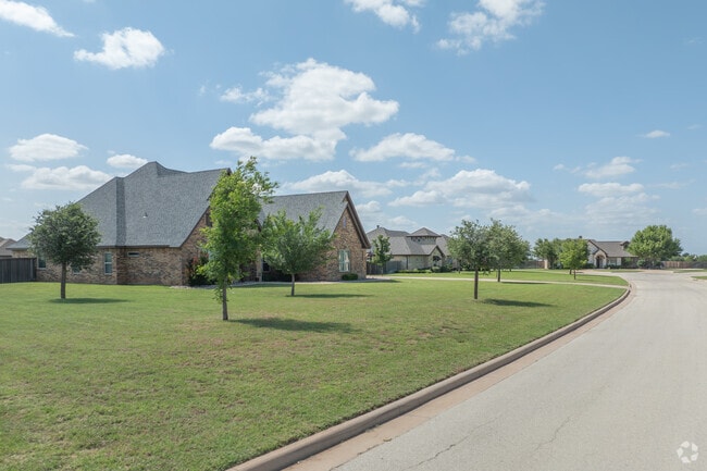 Spacious yards and quiet streets create a peaceful vibe in Potosi City's Pack Saddle Creek.