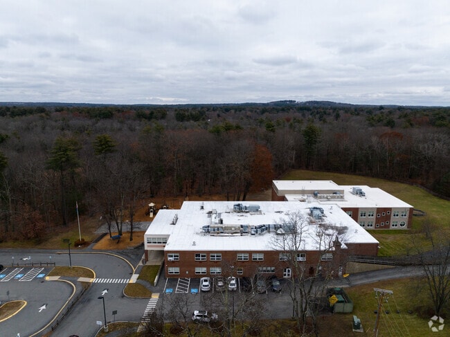 Lancaster Elementary School in Salem, NH serves grades K-5.