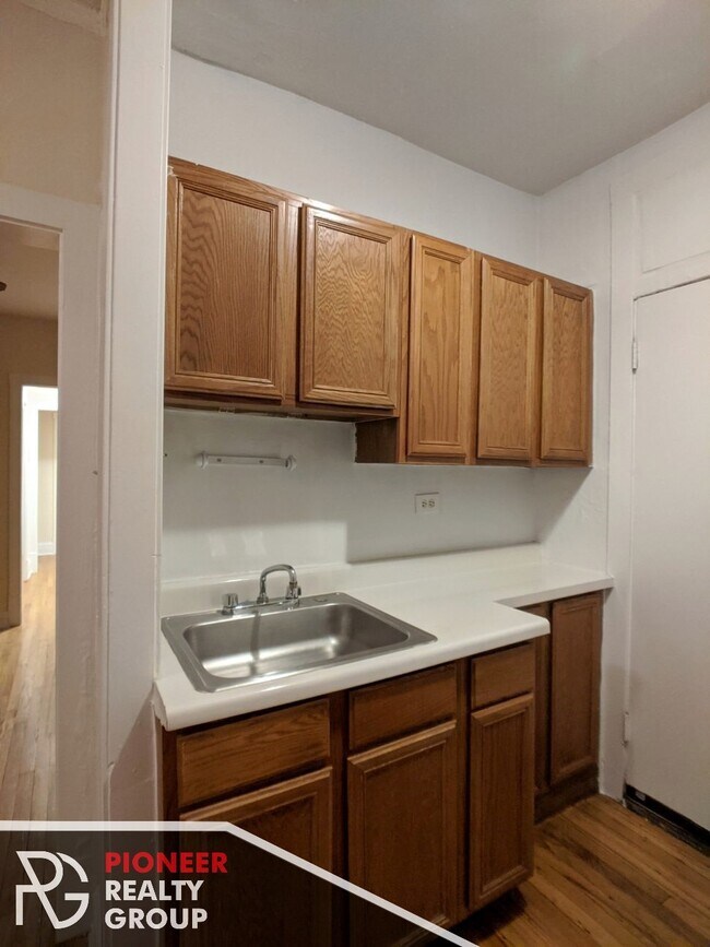 630 W Cornelia Ave unit 626-N1, Chicago, IL 60657 - photo 6