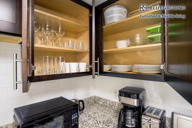 62 Boylston St unit FL9-ID243, Boston, MA 02116 - photo 7