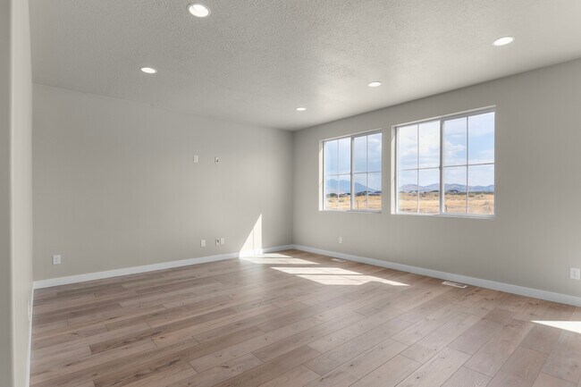 541 W Coyote Ridge Rd, Grantsville, UT 84029 - photo 4