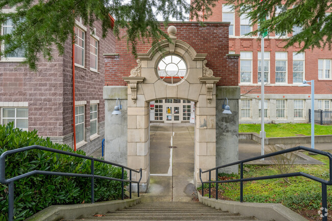 Emerson Elementary School