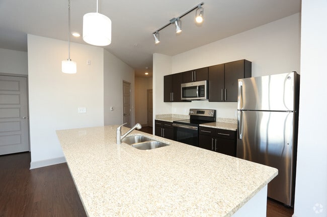 The Breakwater, New Albany, IN 47150 - photo 5