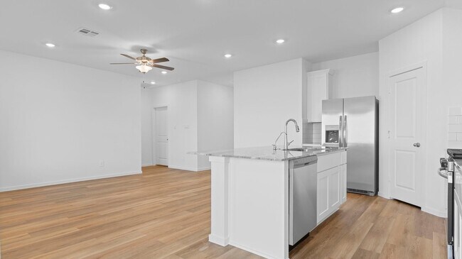 9110 Sunset Marina Way, Iowa Colony, TX 77583 - photo 5