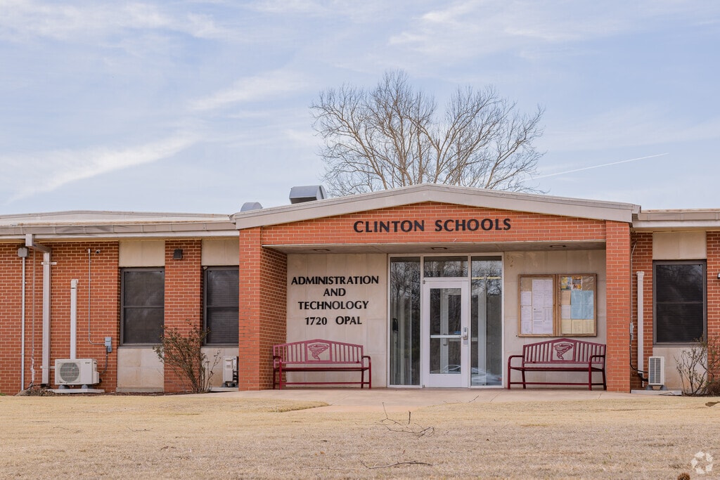 Clinton Public Schools provides education in the Clinton area.