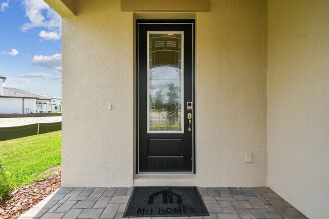 1739 Suttonset Trail, Zephyrhills, FL 33541 - photo 7