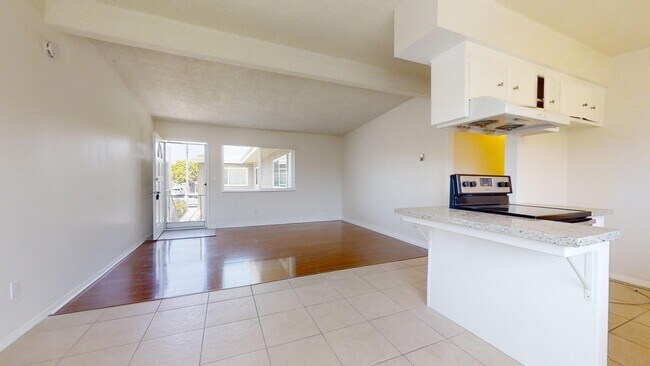 1210 Amethyst St unit D, Redondo Beach, CA 90277 - photo 5