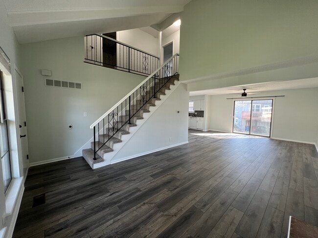 Living room/front door/stairs/dining/back door/kitchen