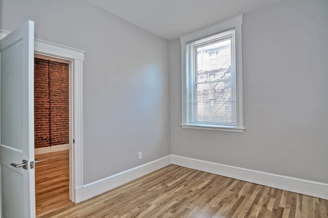 30 Walnut St unit 2, Quincy, MA 02171 - photo 4