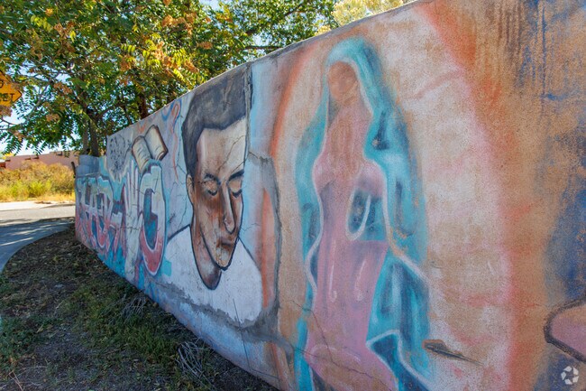 You can spot some public art pieces hidden around Casa Alegre.