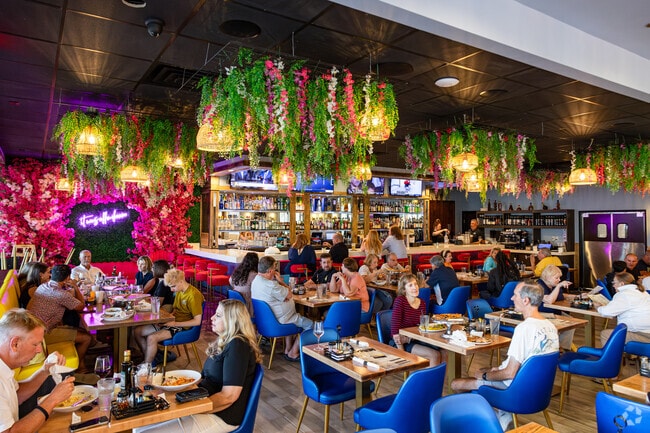 New York Pizza & Pasta is a trendy local restaurant serving New York style pizza and Italian cuisine.