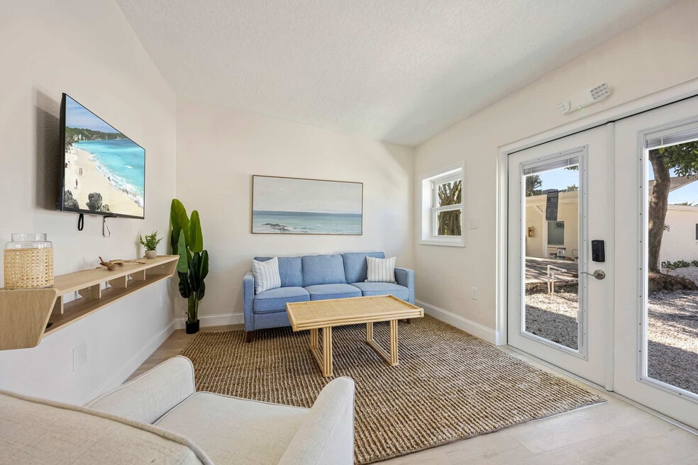 637 S Orlando Ave unit ID1069186P, Cocoa Beach, FL 32931 - photo 1