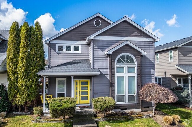 There are many newer constructed homes like this modern style in Central Point.