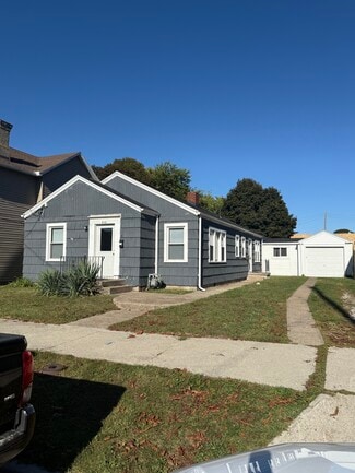 218 Lawrence St, Sandusky, OH 44870