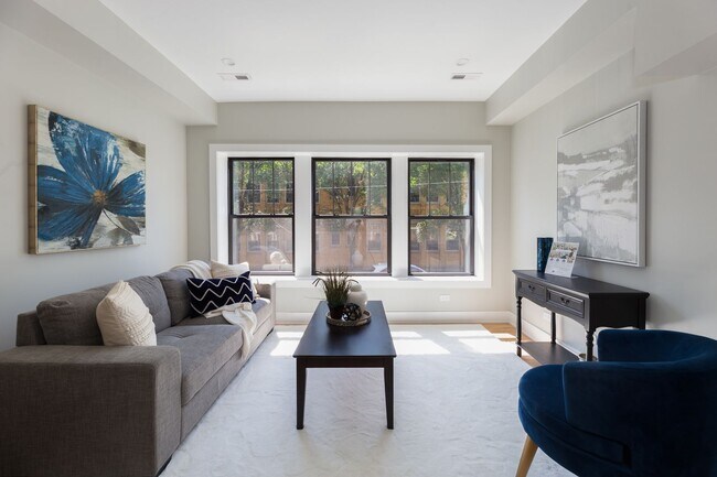 2457 W Logan Blvd unit 1, Chicago, IL 60647 - photo 5